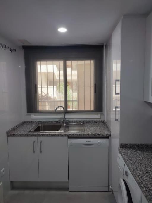 Sunny Guadalmina Apartment ماربيا المظهر الخارجي الصورة