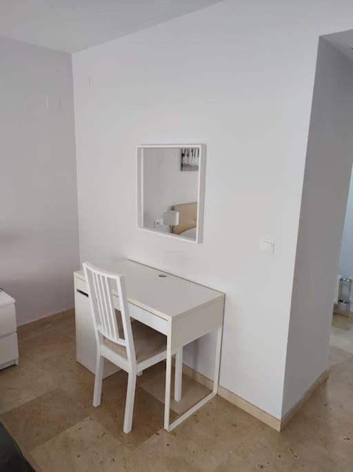 Sunny Guadalmina Apartment ماربيا المظهر الخارجي الصورة